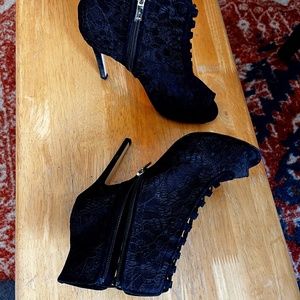 Karen Millen Size 38 Net Booties